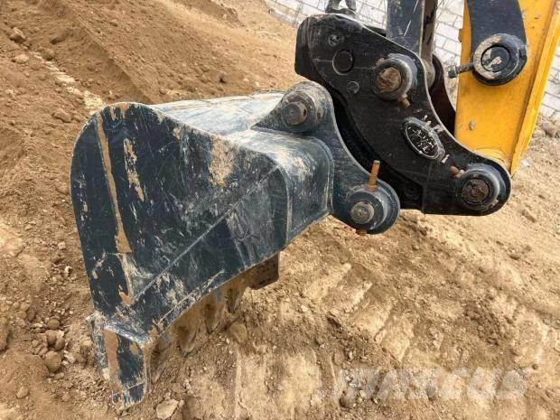 Hyundai 60 W VS Miniexcavadoras