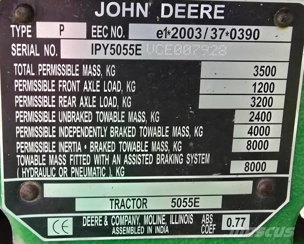 John Deere 5055 E Tractores
