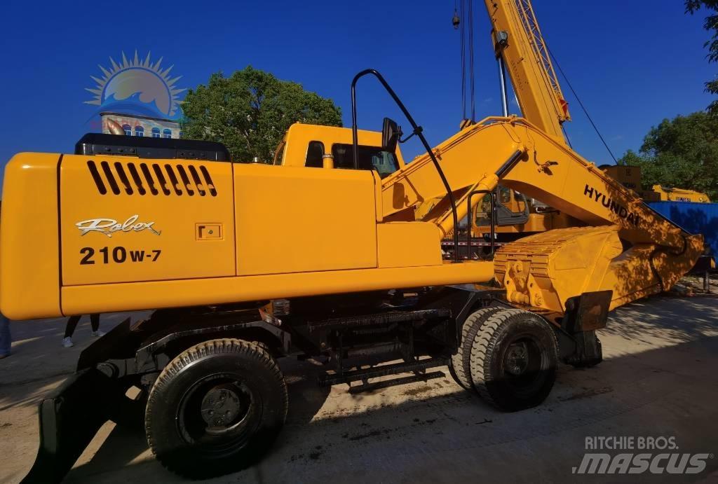 Hyundai R210W-7 Excavadoras de ruedas