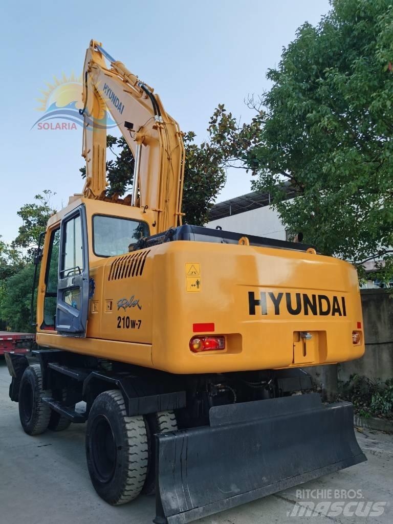 Hyundai R210W-7 Excavadoras de ruedas