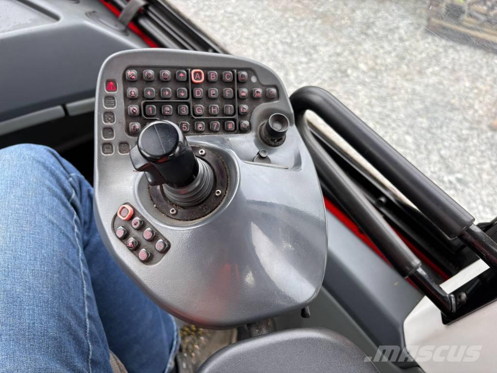 Komatsu 835 Transportadoras