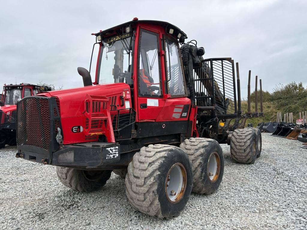 Komatsu 835 Transportadoras