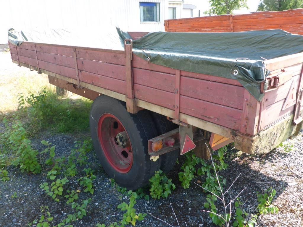  Omavalmiste K-auto Remolques con caja de volteo