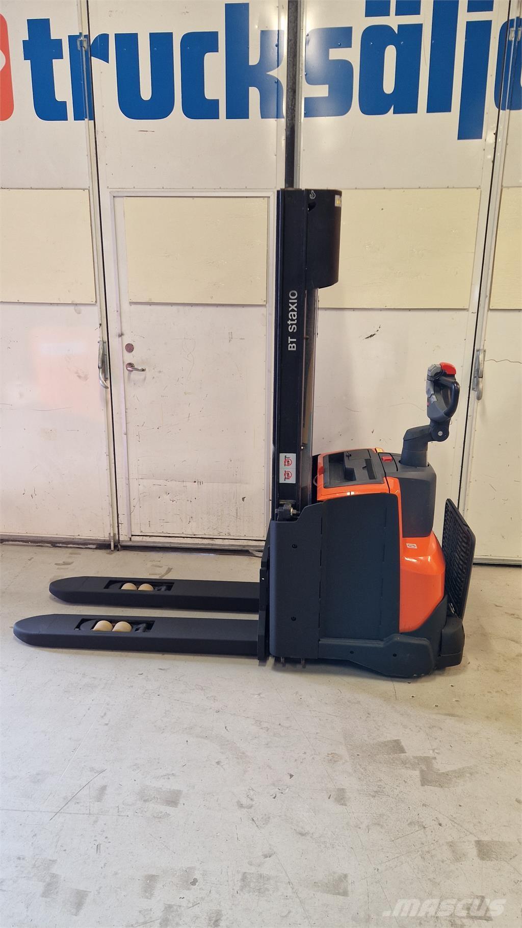 Toyota SWE140L Apiladoras eléctricos