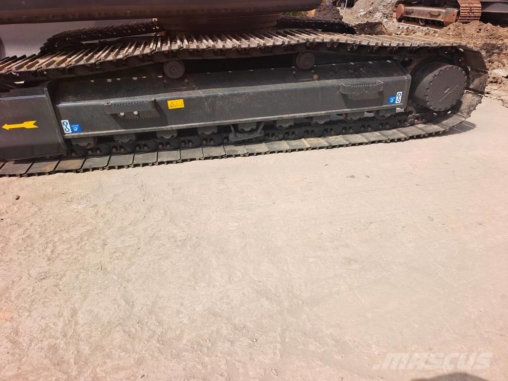 Hyundai HX 220 HD Excavadoras sobre orugas