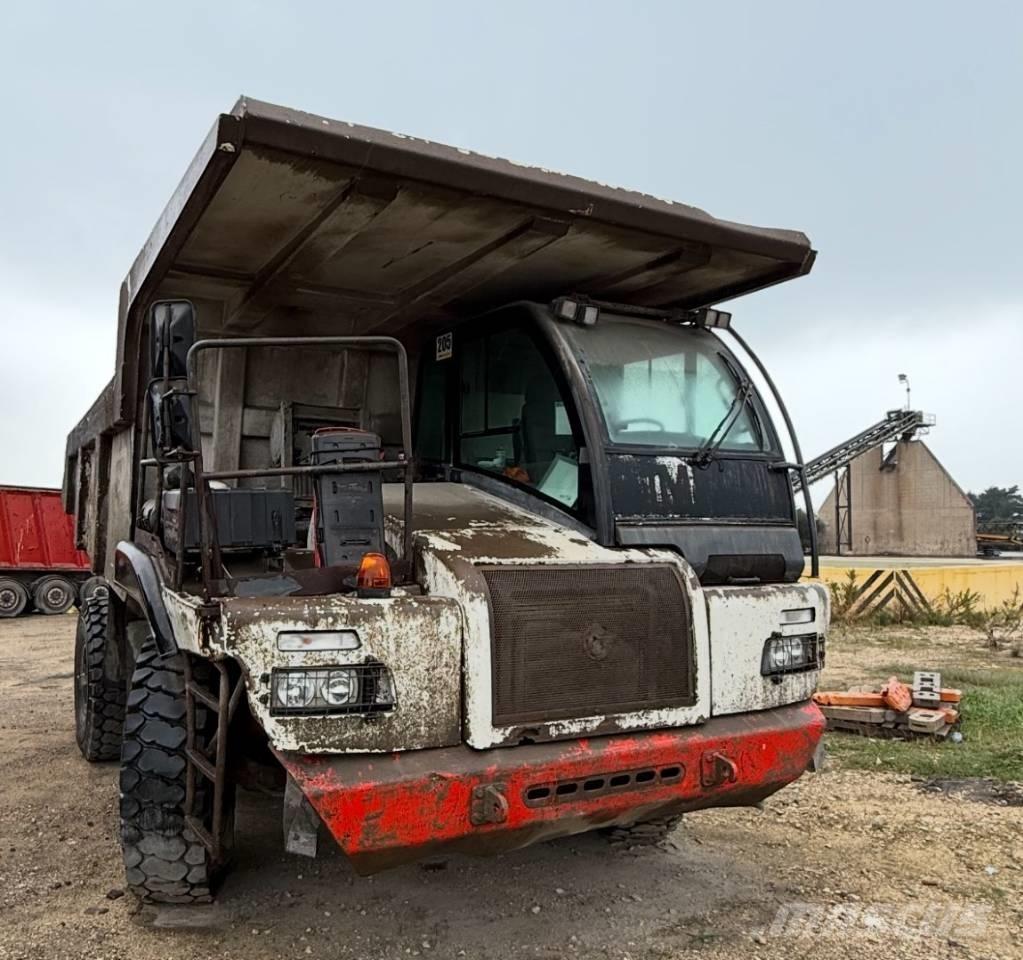 Astra RD28C Camiones de volteo rigidos