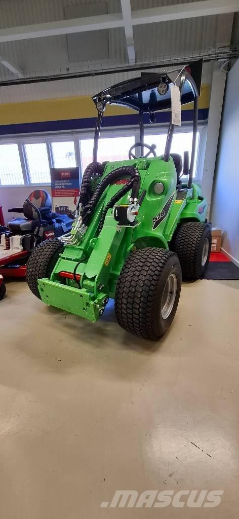Avant 528 Cargadoras multifunción