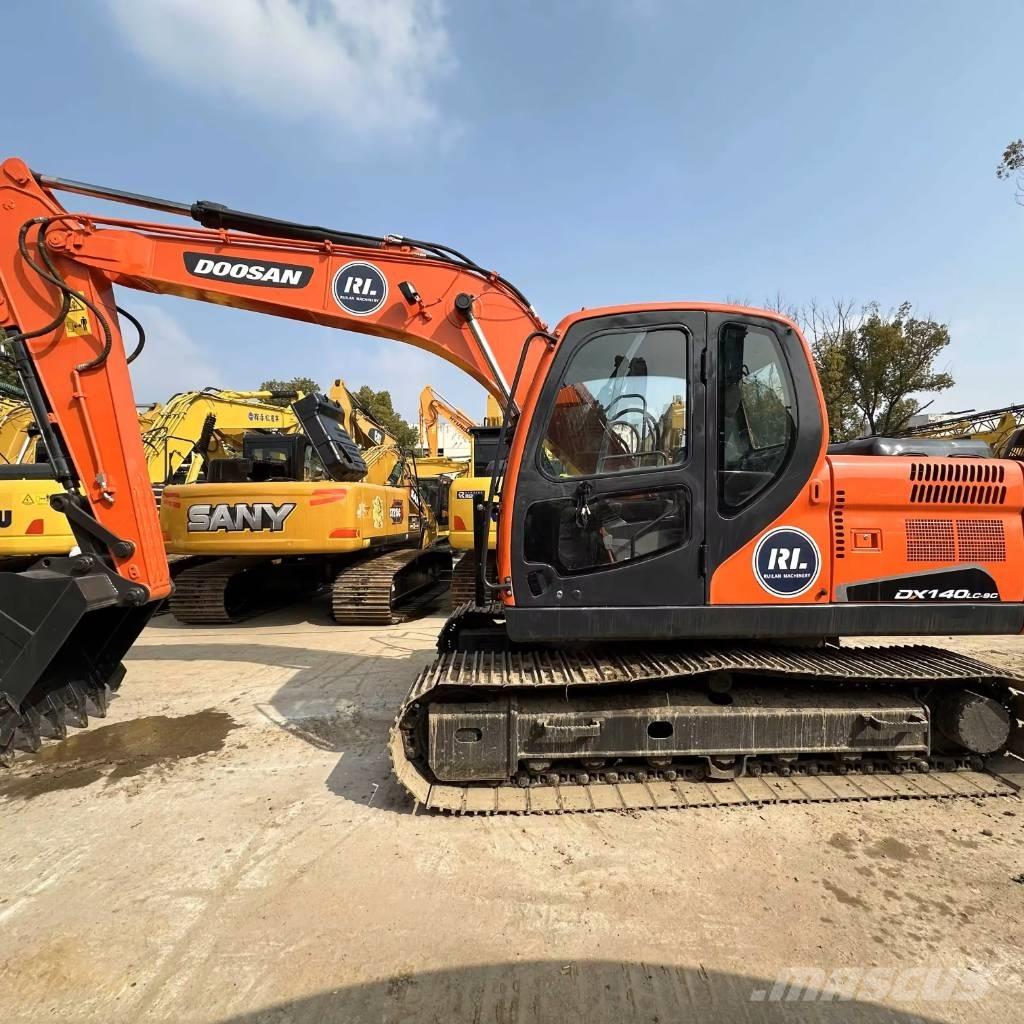 Doosan DX140LC-9C Excavadoras sobre orugas