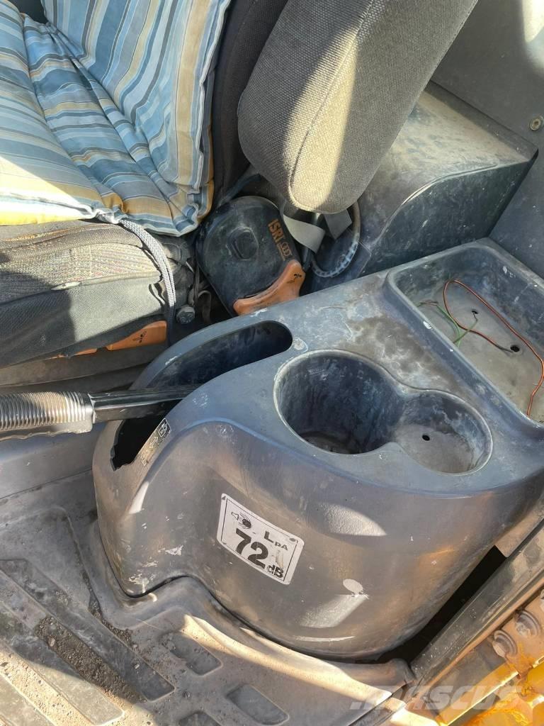 Komatsu WA 200 PT-5 Cargadoras sobre ruedas