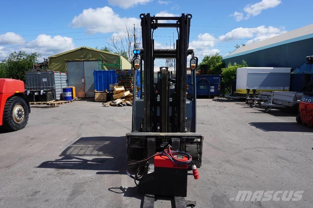 Toyota 8FBMT35 Carretillas de horquilla eléctrica