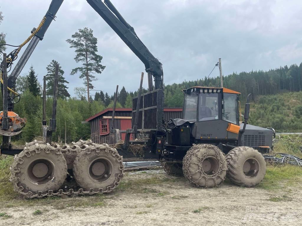 Valmet 860 Transportadoras