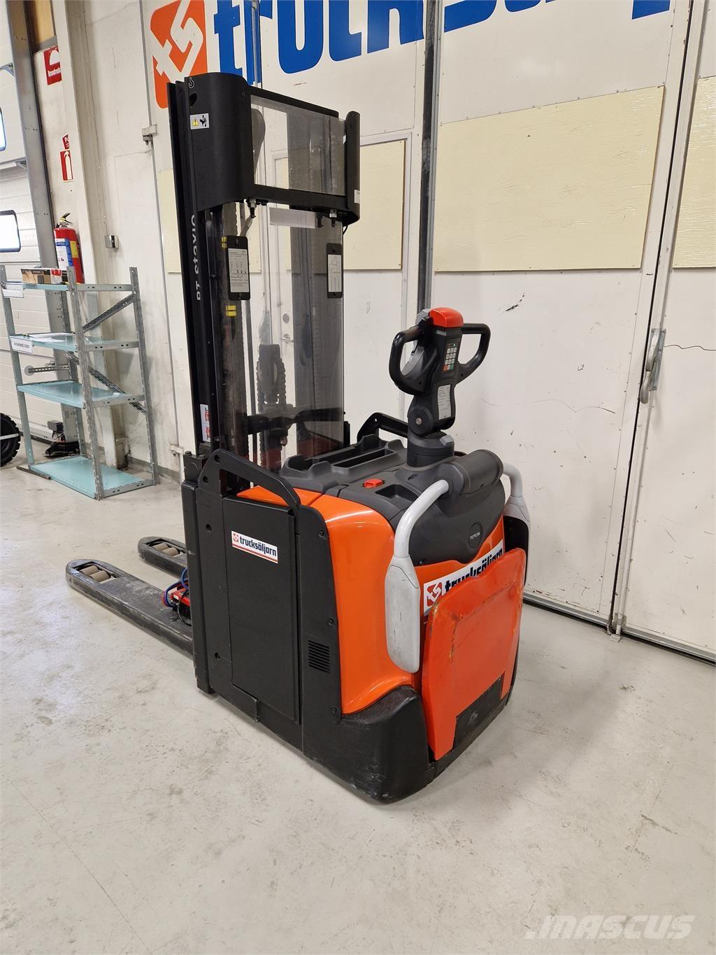 Toyota SPE120L Apiladoras eléctricos