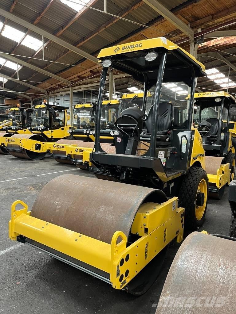 Bomag BW 124 DH-5 Rodillos de un solo tambor