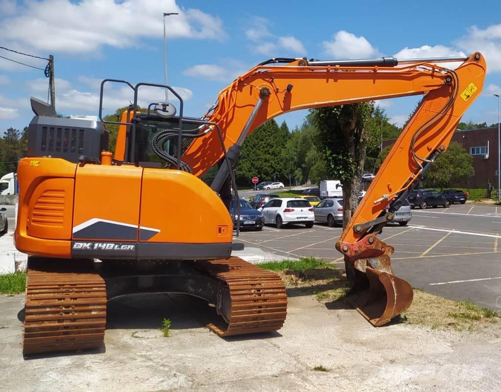 Doosan DX140LCR-7 Excavadoras sobre orugas