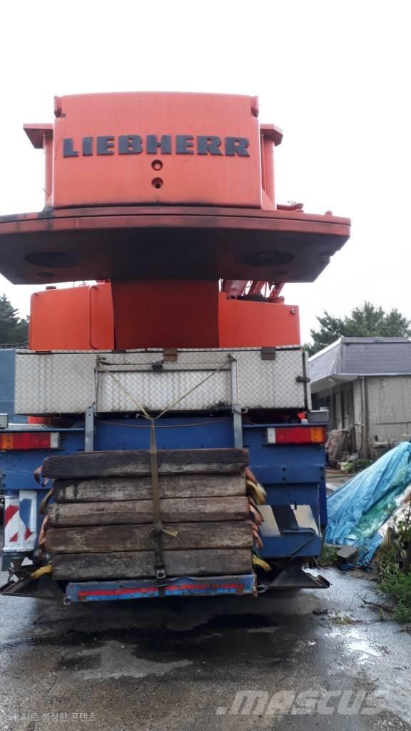 Liebherr LTM 1090-2 Grúas todo terreno