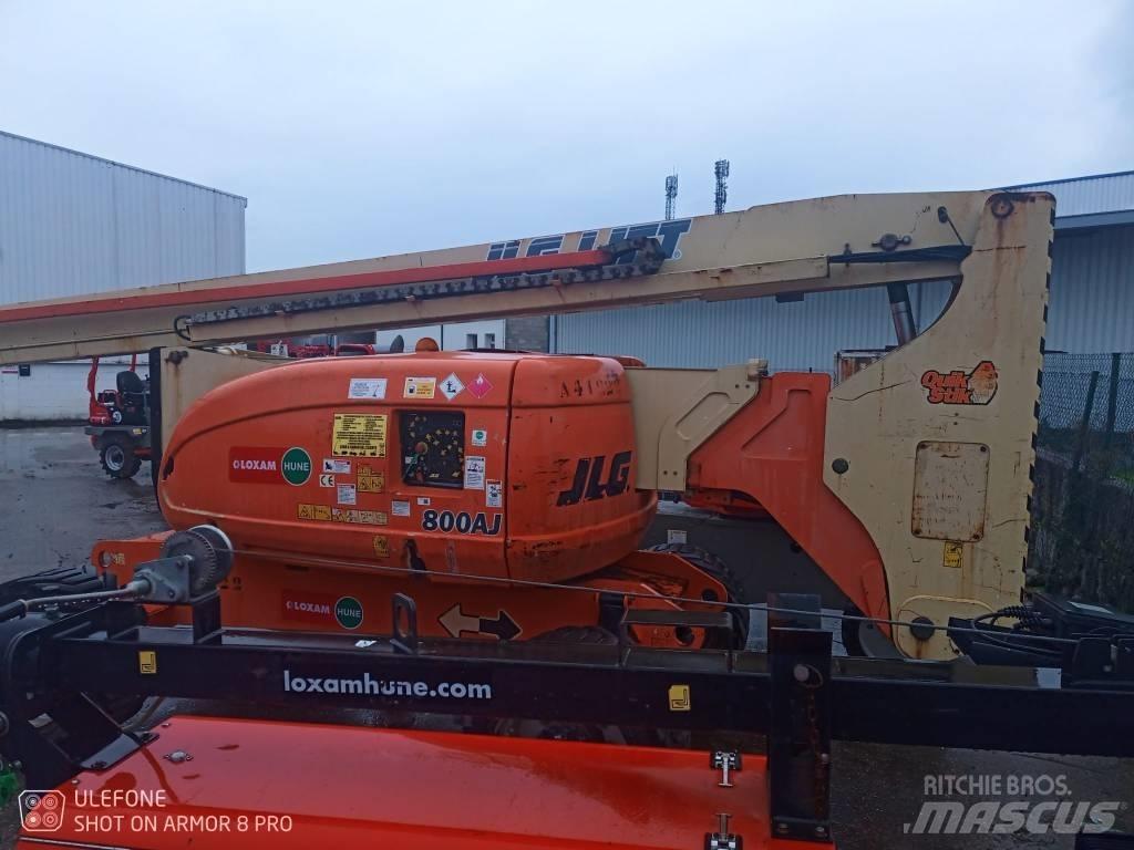 JLG 800 AJ Plataformas con brazo de elevación manual