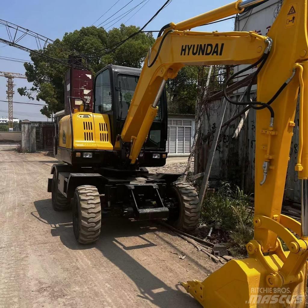 Hyundai R60W-7 Excavadoras de ruedas