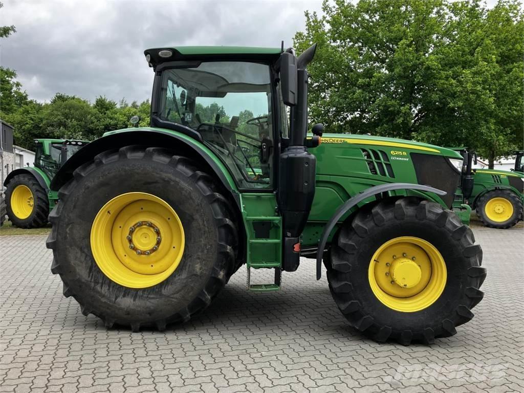 John Deere 6215R Tractores