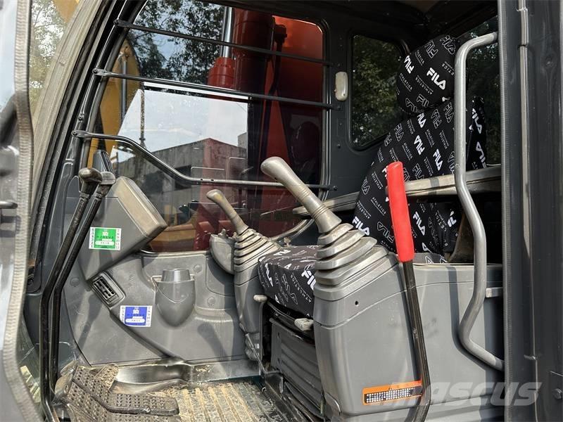 Hitachi 200 Excavadoras de ruedas