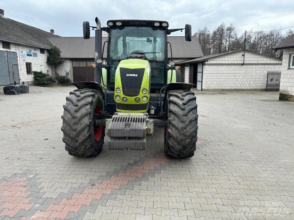 CLAAS Arion 640 Tractores