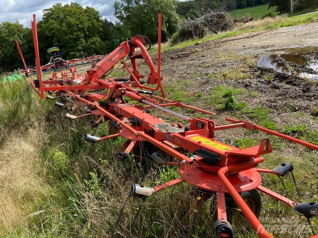 Kuhn GF8702 Rastrilladoras y rastrilladoras giratorias