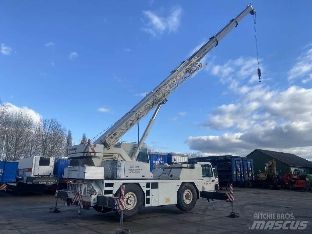 Liebherr LTM1030 Grúas todo terreno