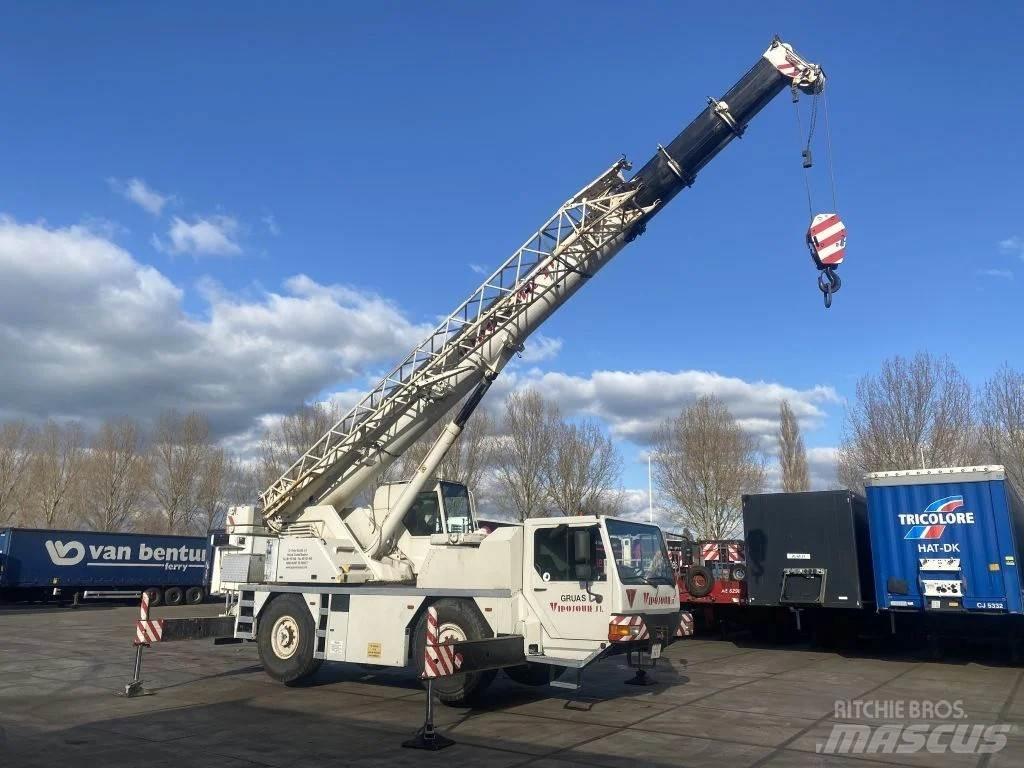 Liebherr LTM1030 Grúas todo terreno