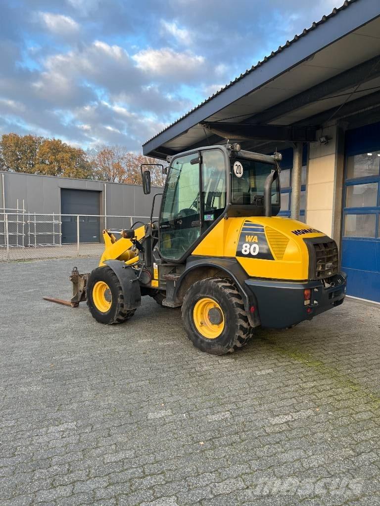 Komatsu WA 80-6 Cargadoras sobre ruedas