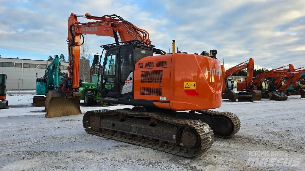 Hitachi ZX225USRLC-6 Excavadoras sobre orugas