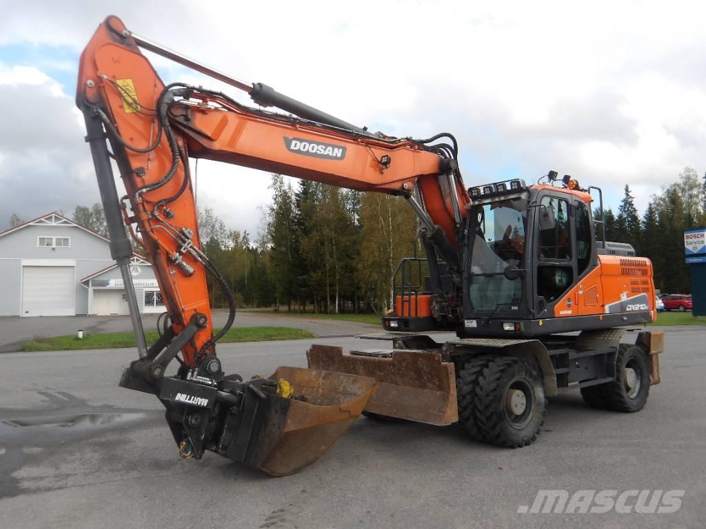 Doosan DX 210 WE Excavadoras de ruedas
