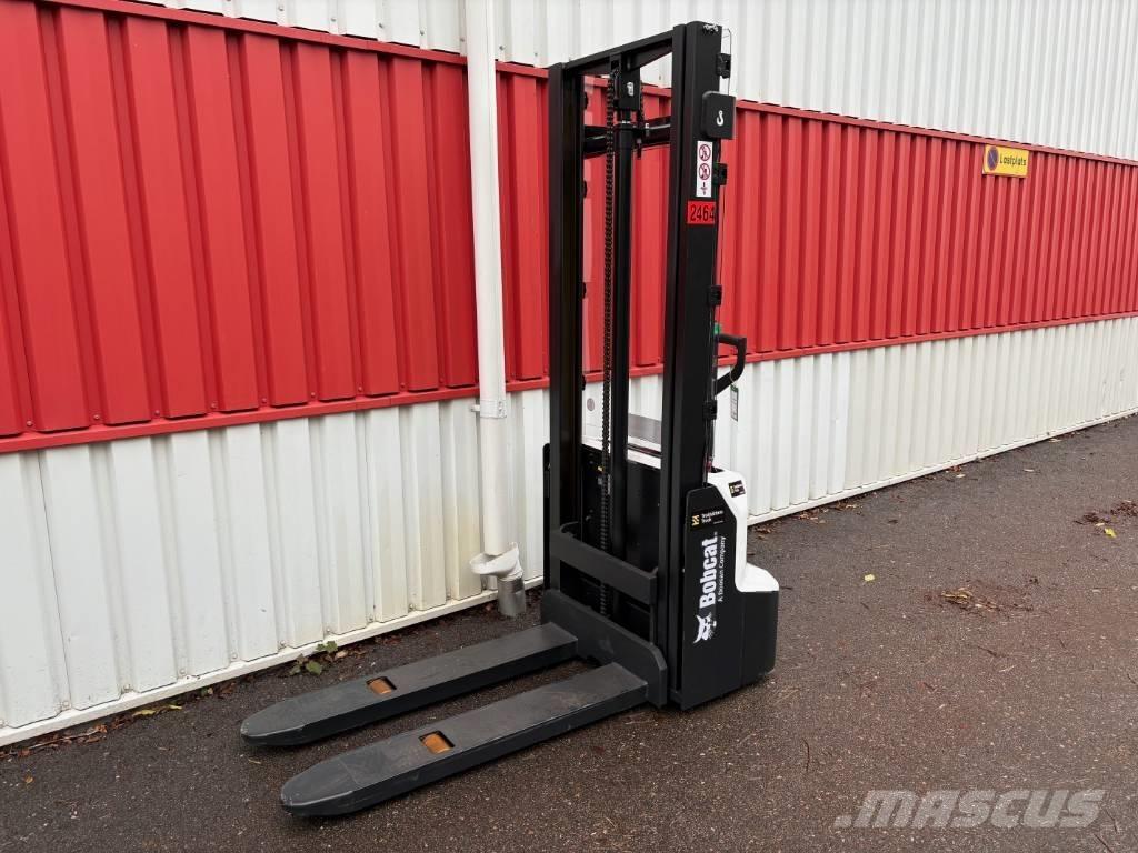 Bobcat LSM 12 N Montacargas manual