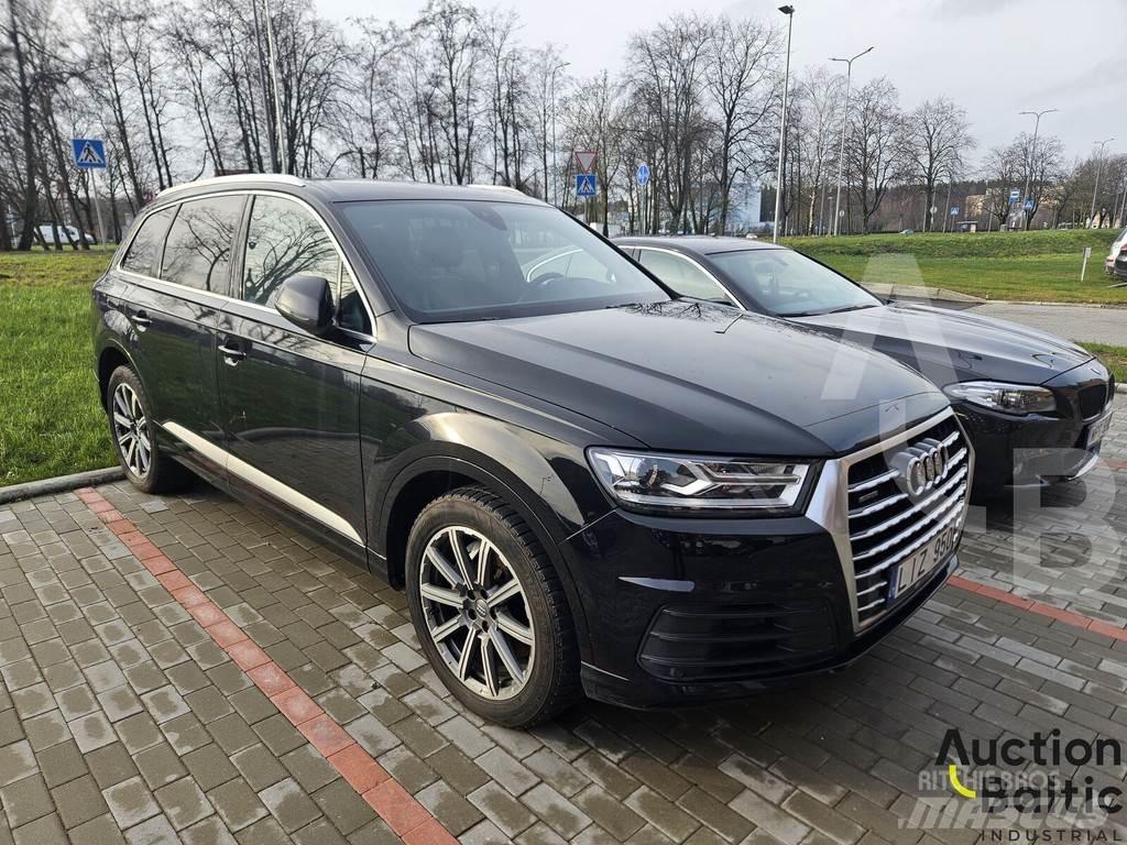 Audi Q7 Carros