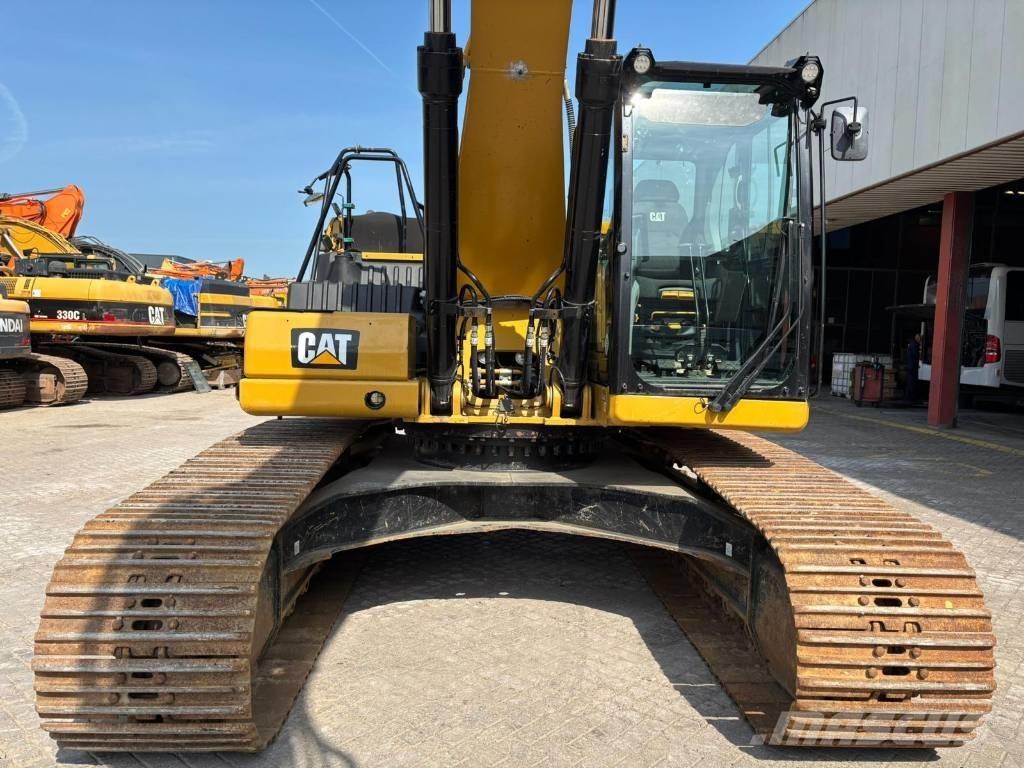 CAT 330 Excavadoras sobre orugas