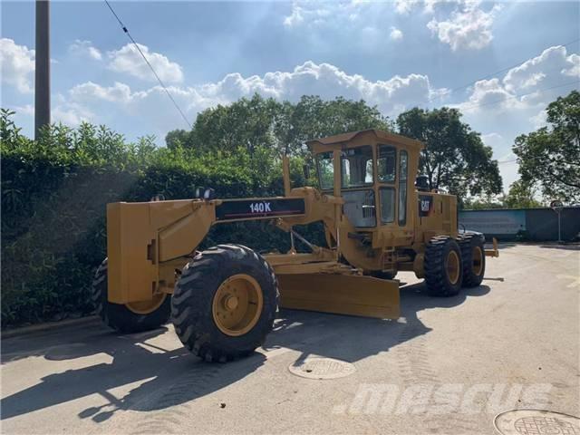 CAT 140K Niveladoras