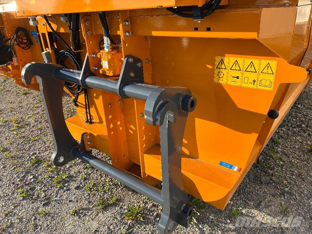 Lucas G Raptor Desmenuzadoras, cortadoras y desenrolladoras de pacas