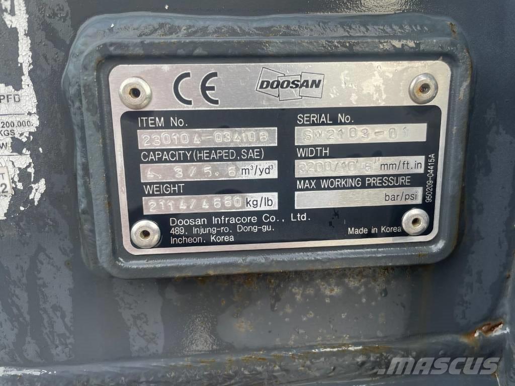 Doosan DL 420-3 Cucharones