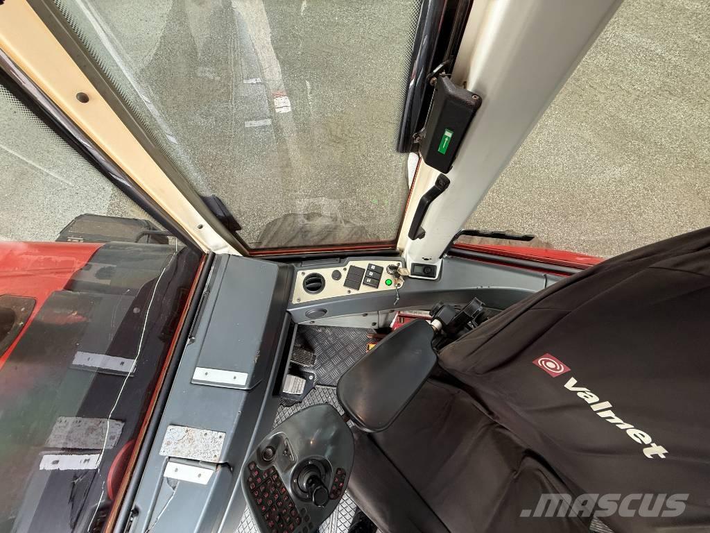 Komatsu 855 Transportadoras