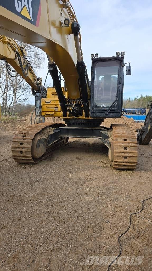 CAT 352 F Excavadoras sobre orugas