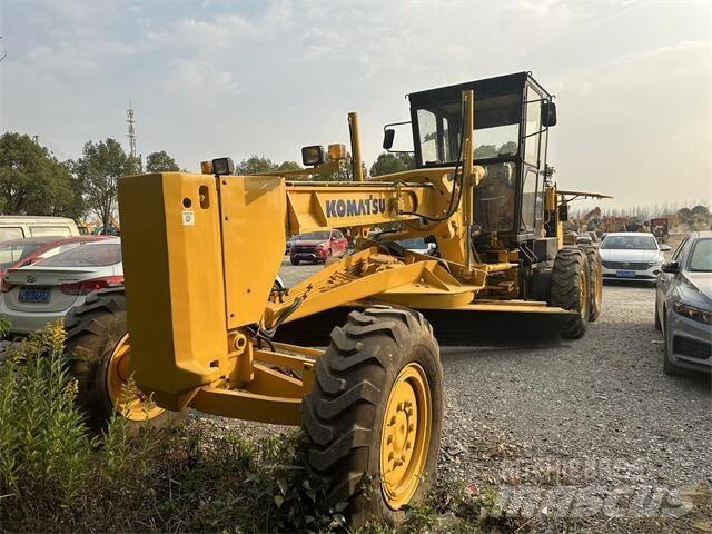 Komatsu GD655 Niveladoras