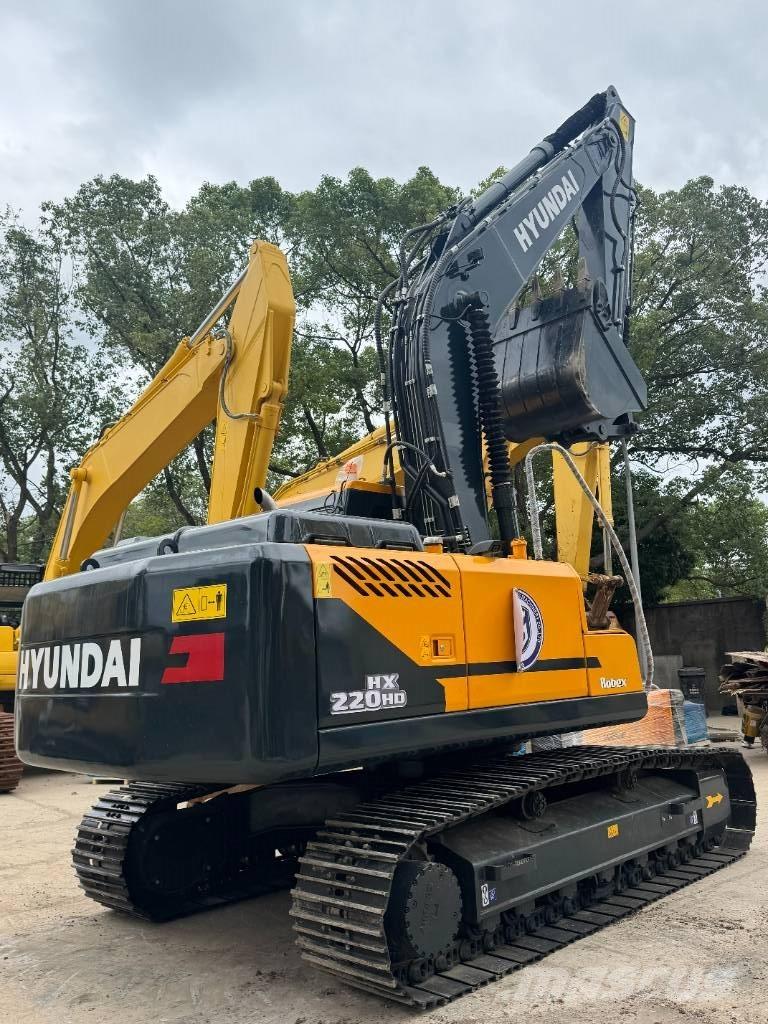 Hyundai HX220HD Excavadoras sobre orugas