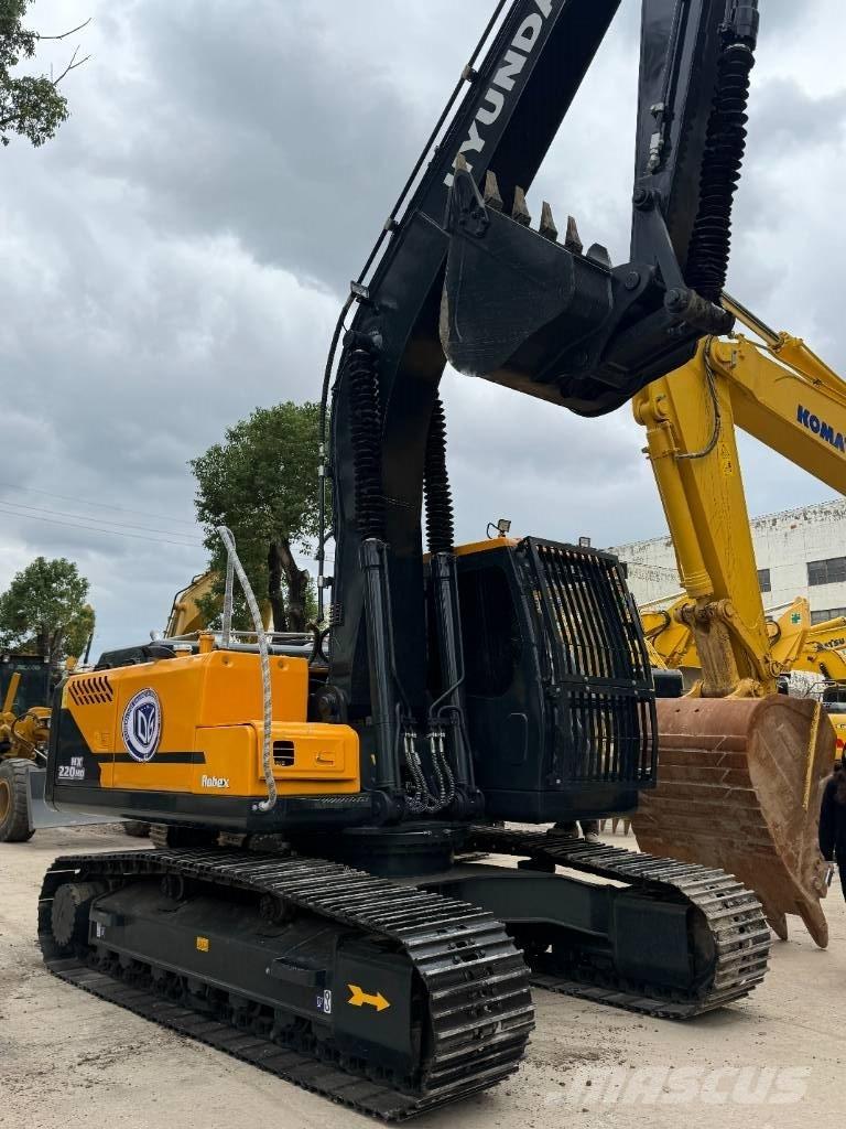 Hyundai HX220HD Excavadoras sobre orugas