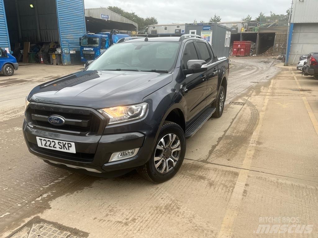 Ford Ranger Caja abierta/laterales abatibles