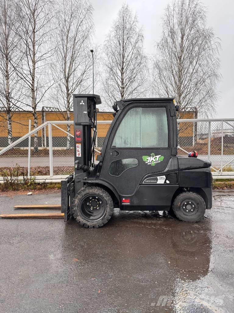 Mitsubishi FD 35 N3 Camiones diesel