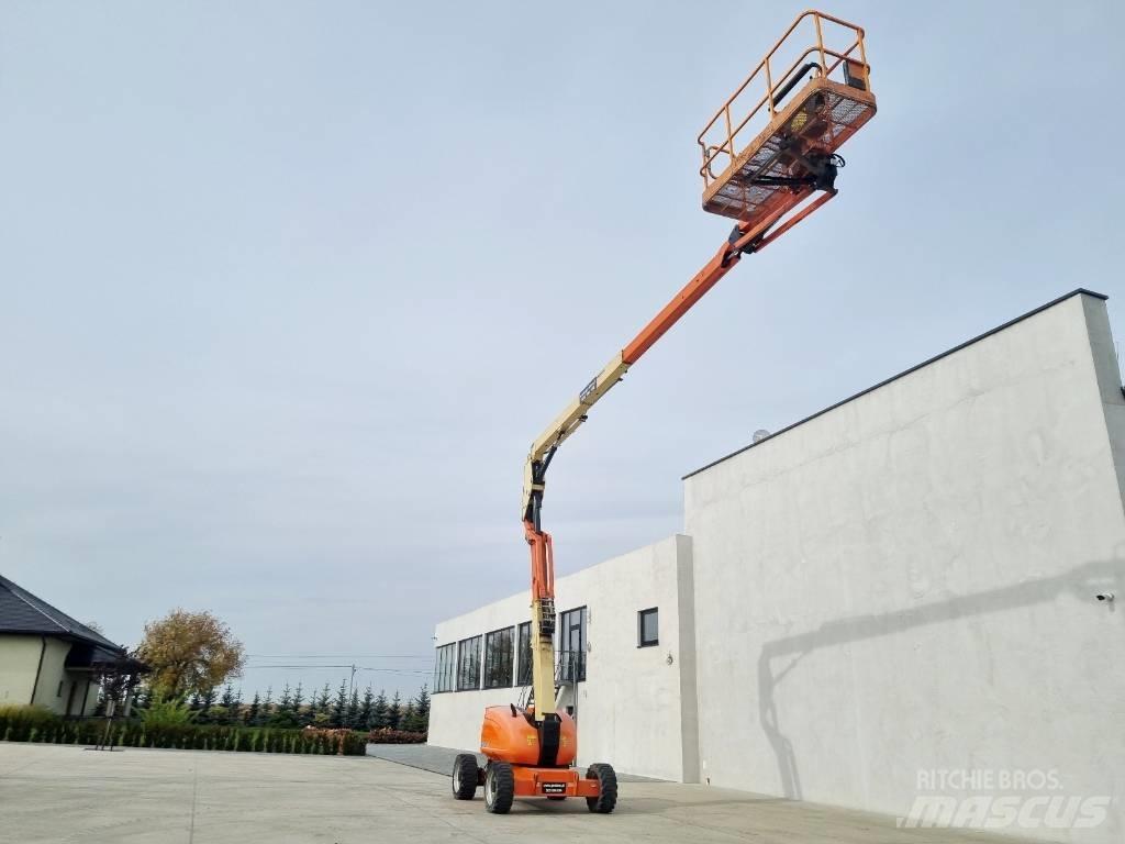 JLG 600AJ    G27 Plataformas con brazo de elevación manual