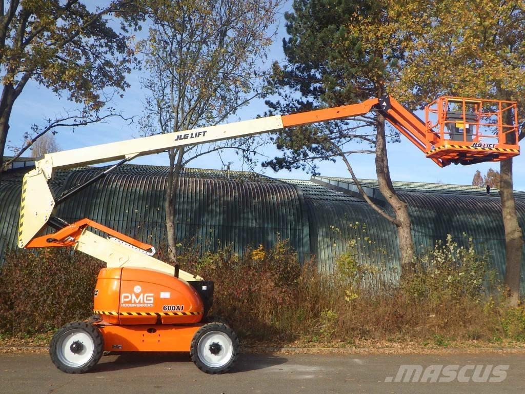 JLG 600AJ Plataformas con brazo de elevación manual
