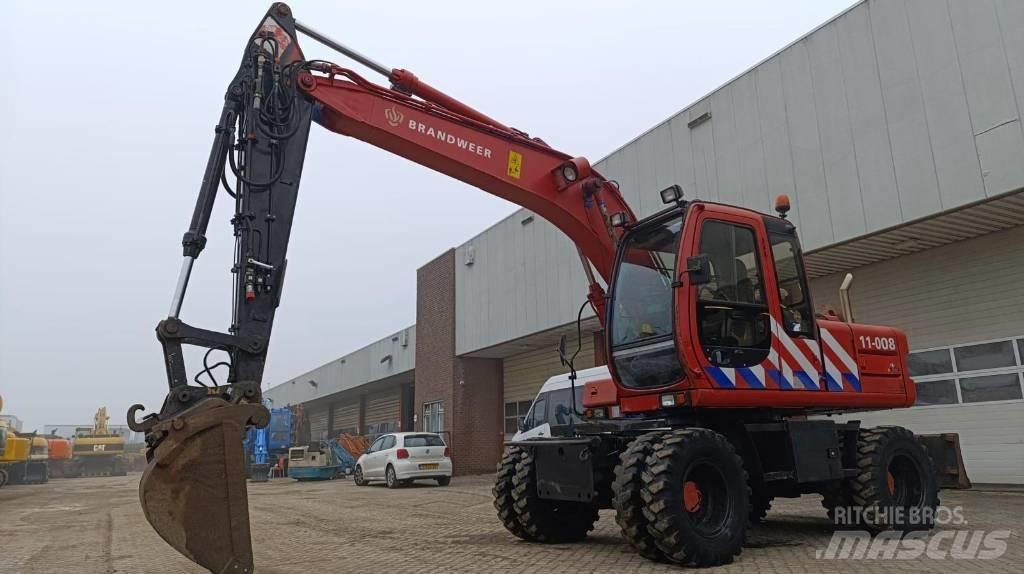 Fiat-Hitachi EX135W Excavadoras de ruedas