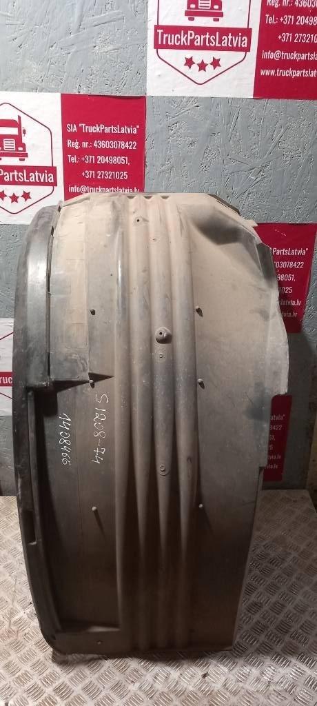 Scania 94 D.   1408466 Cabinas