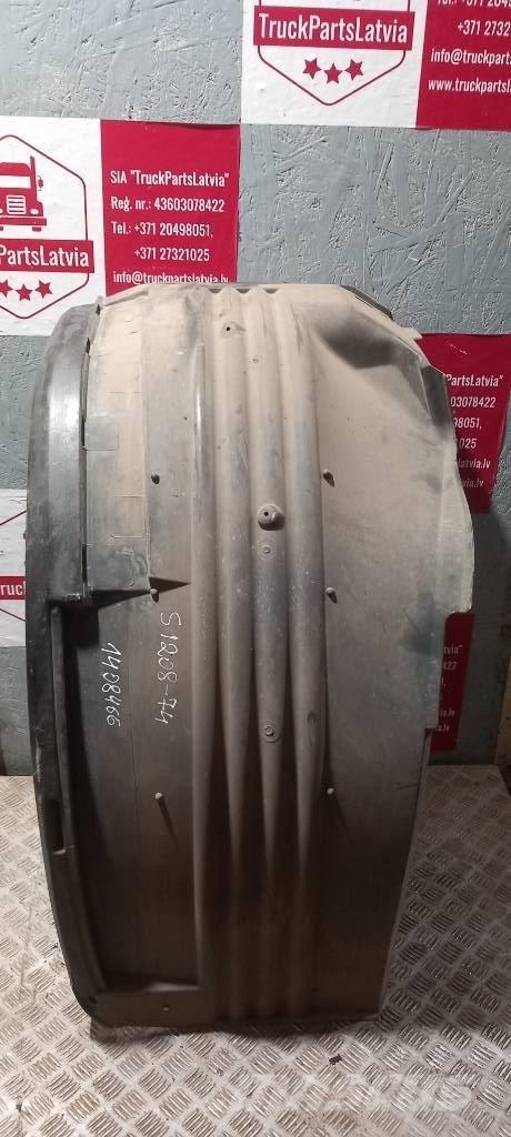 Scania 94 D.   1408466 Cabinas