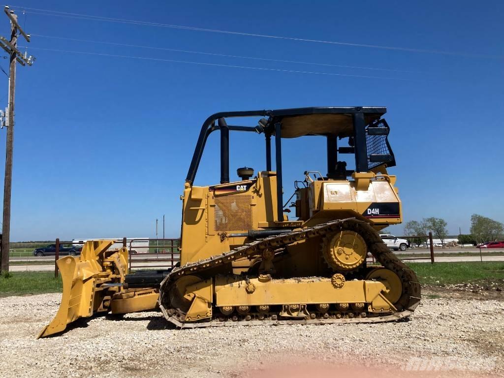 CAT Bulldozer D4H Buldozer sobre oruga