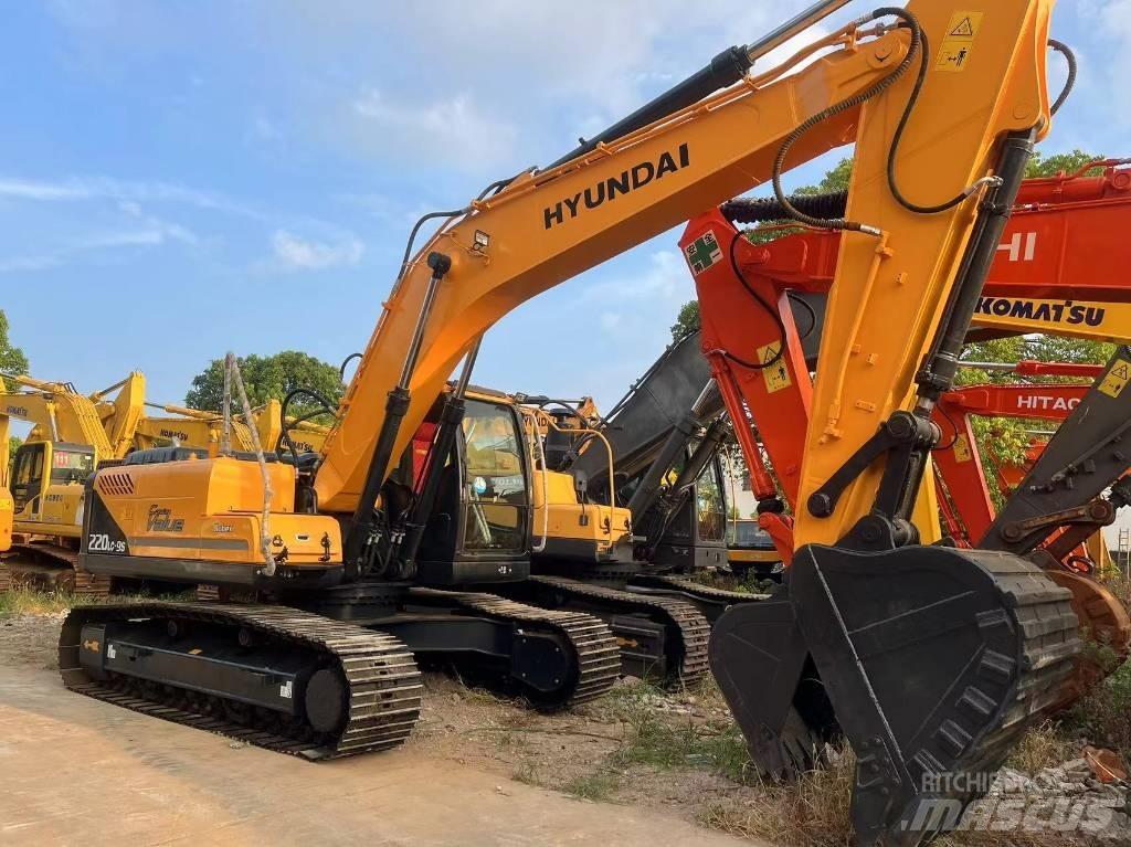 Hyundai R220LC-9S Excavadoras de ruedas